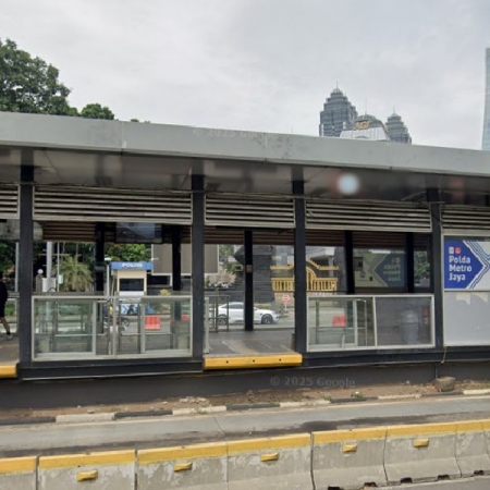 Platform Screen Door St. Polda Metro Jaya