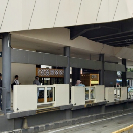 Platform Screen Door St. Shelter Djuanda